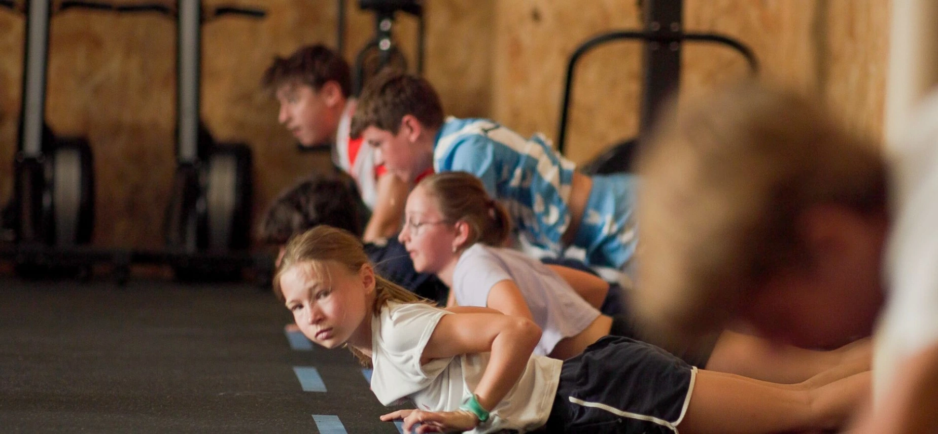 Cours CrossFit Kids et Teens à Niort, enfants en séance collective